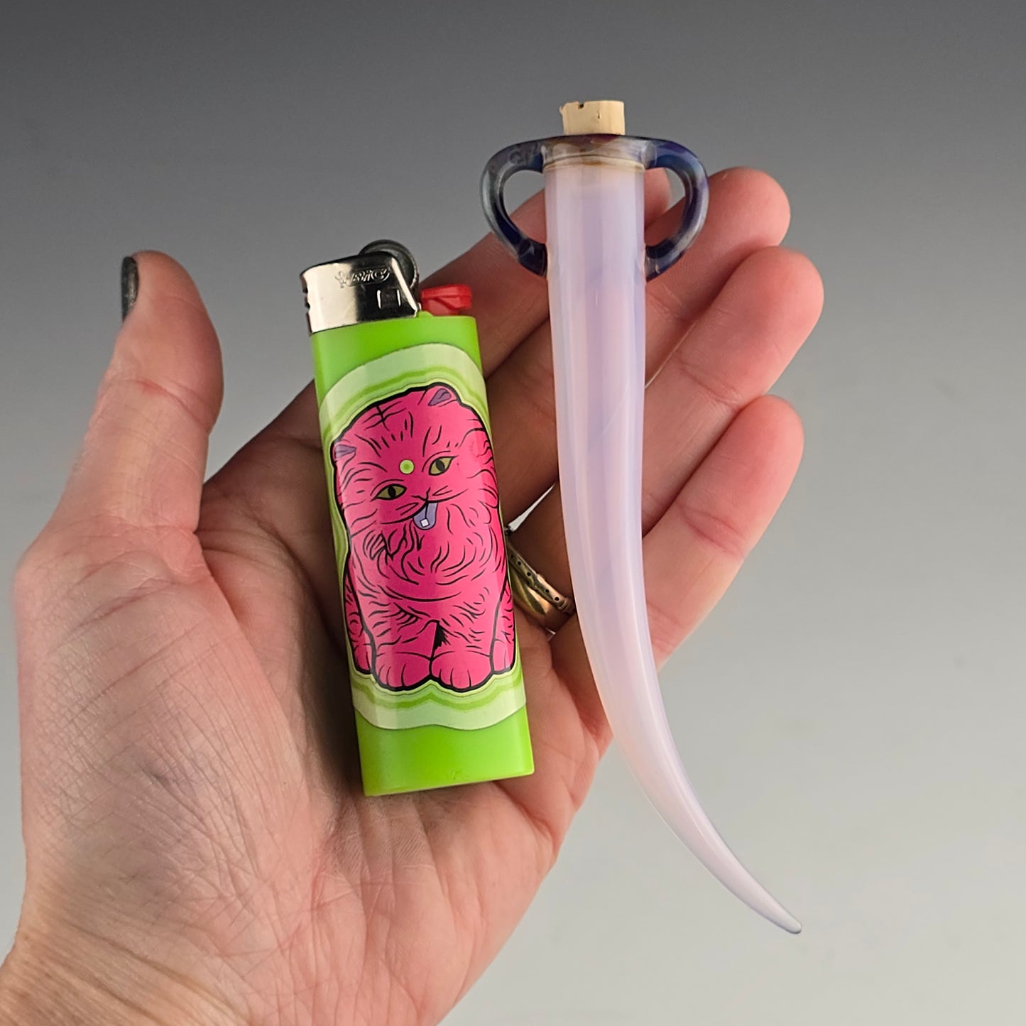 Blossom Whisker Keeper 3.75"