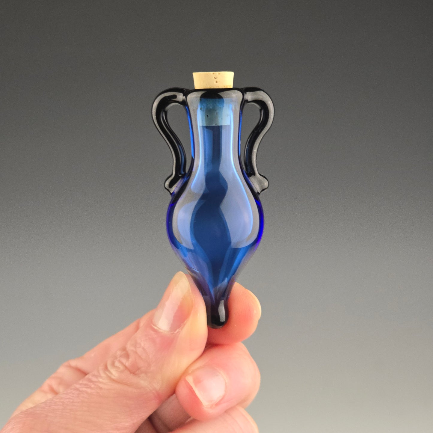 Cobalt Hanging Keeper