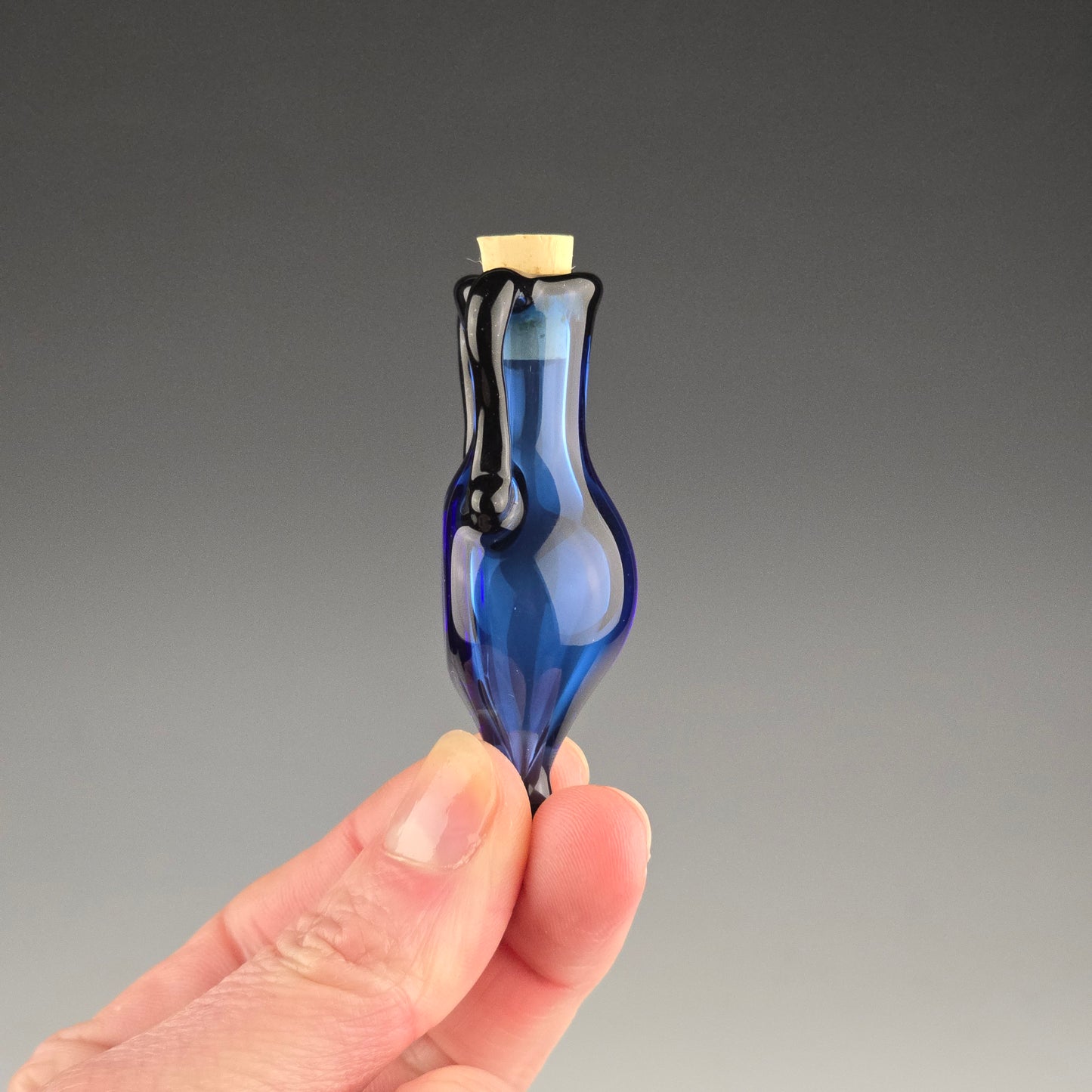 Cobalt Hanging Keeper