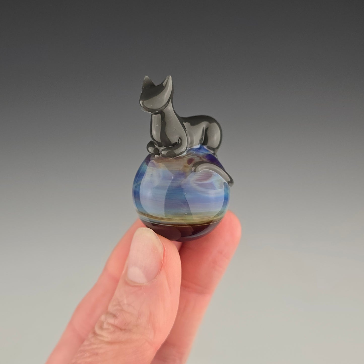 Russian Blue Swirl 26.5mm