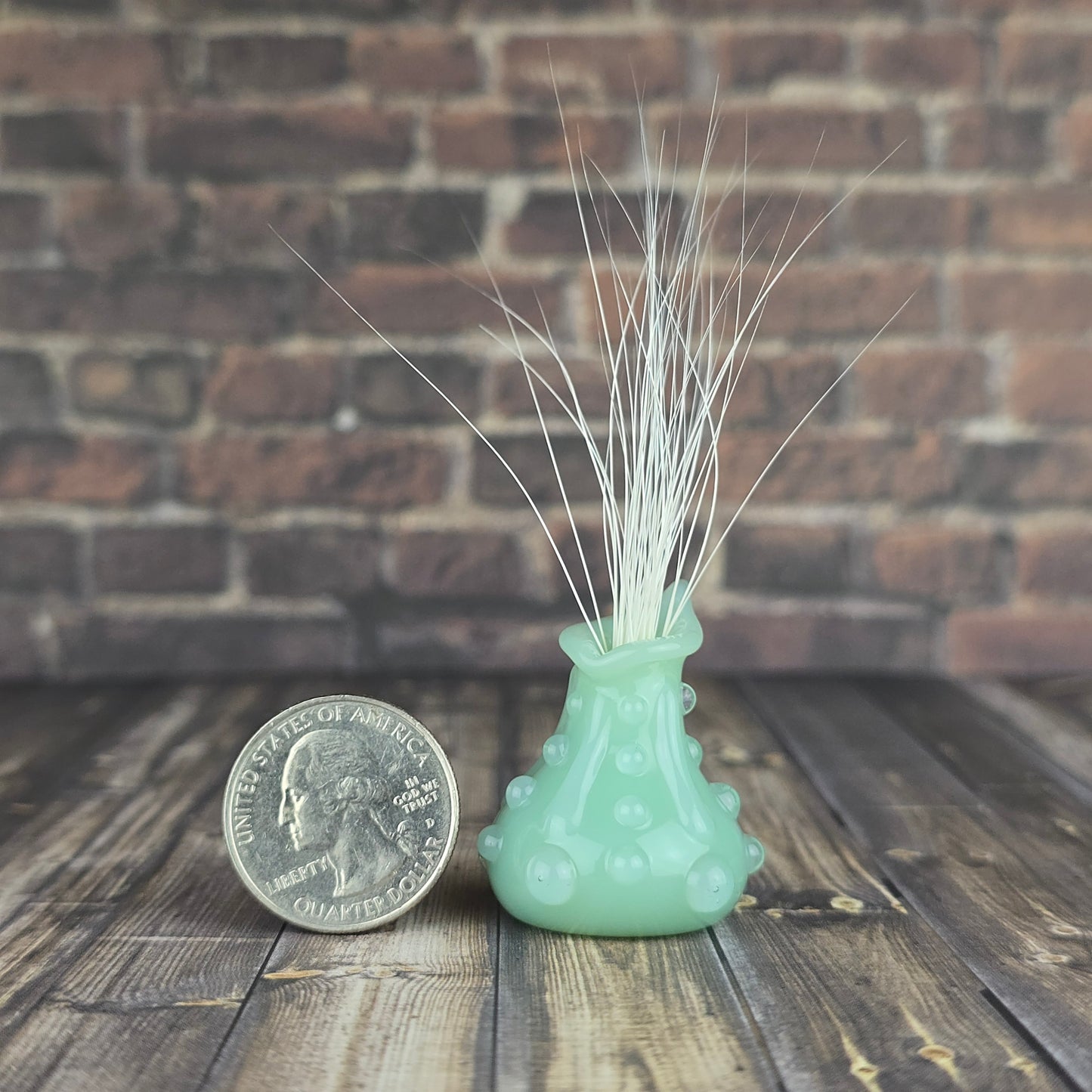 Decorative UV Jade Whisker Vase