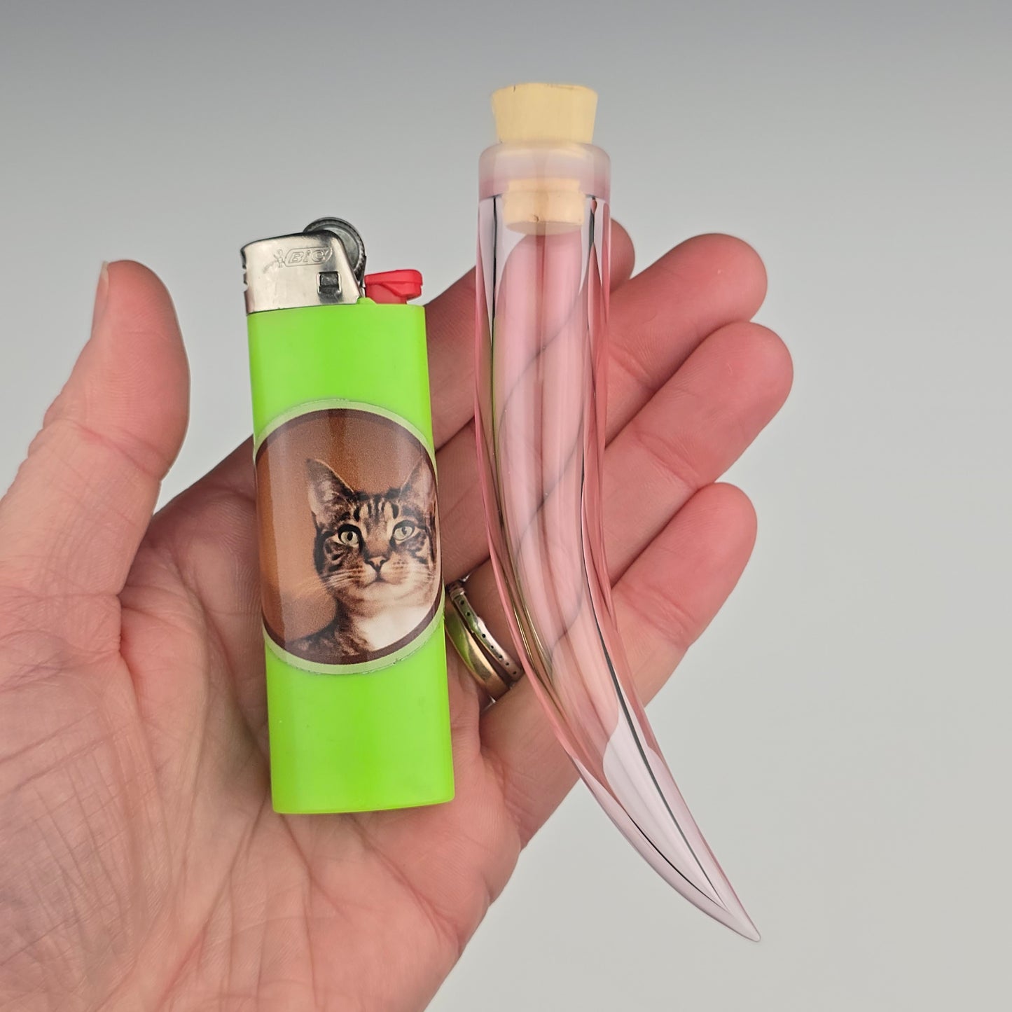 UV Glowstick on Pink 4"