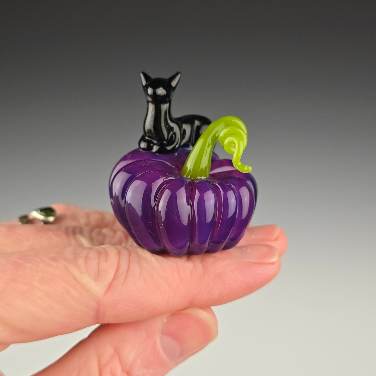 Royal Jelly Pumpkin with a Galaxy Black Loaf