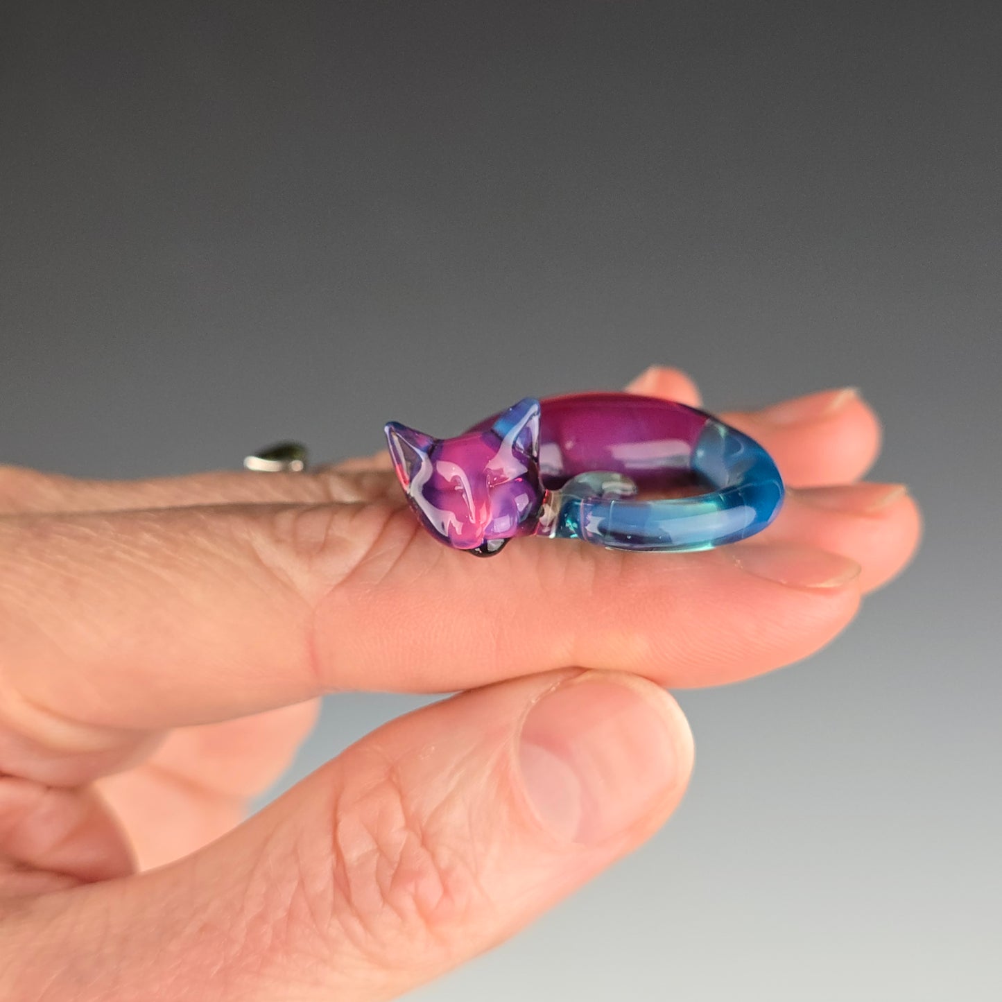 UV Meta & Tela Magenta Siamese: mini