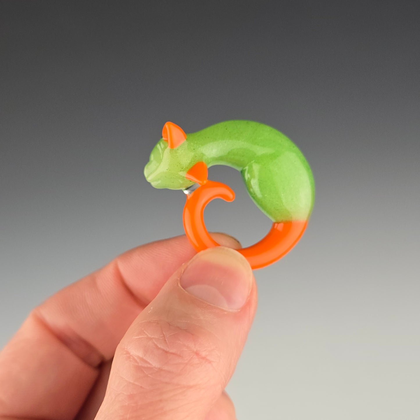 UV Orange & Green Sparkle Siamese: mini