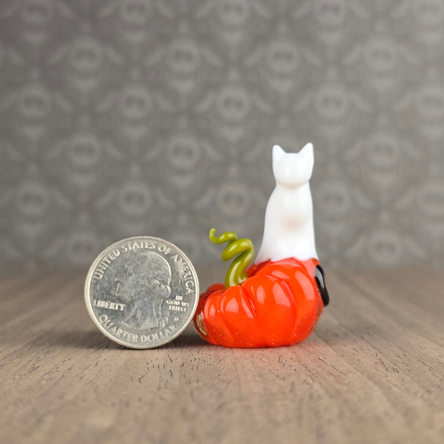 Ghost Kitty on UV Lava Pumpkin Trinket