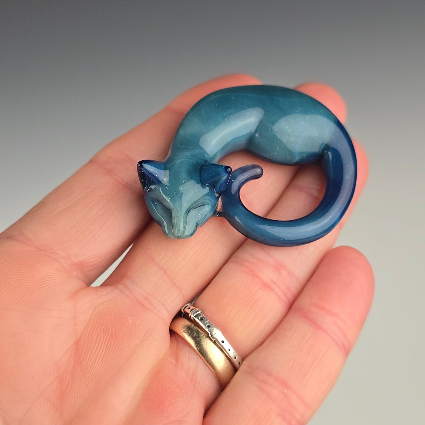 Blue Sparkle Siamese: regular