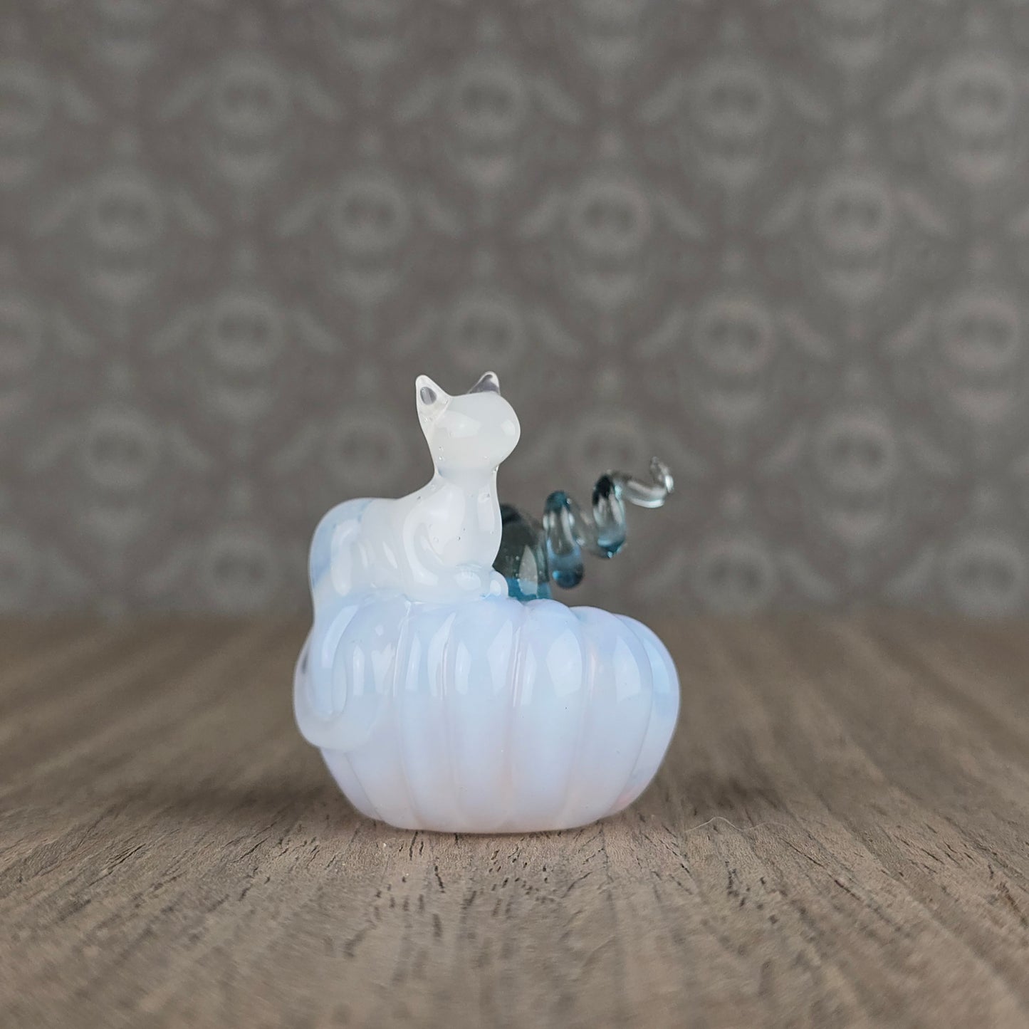 UV Glowstick & Lucid Pumpkin Loaf Trinket