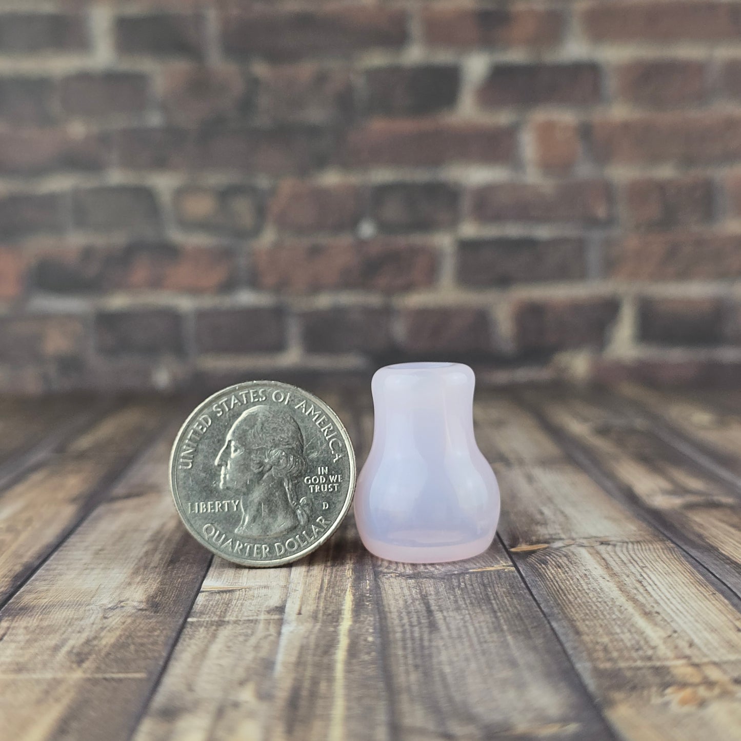 Mini Blossom Whisker Vase 2