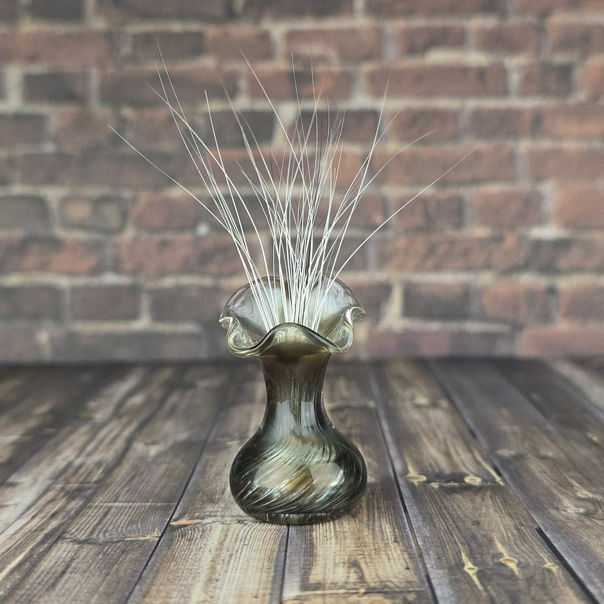 Metallic Ruffle Top Whisker Vase