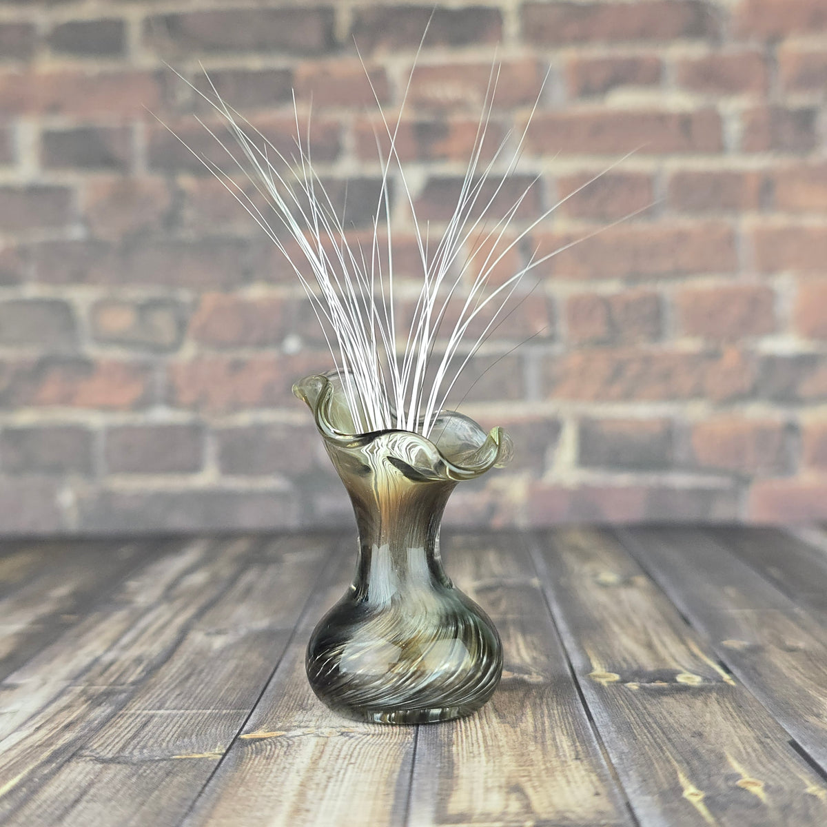 Metallic Ruffle Top Whisker Vase