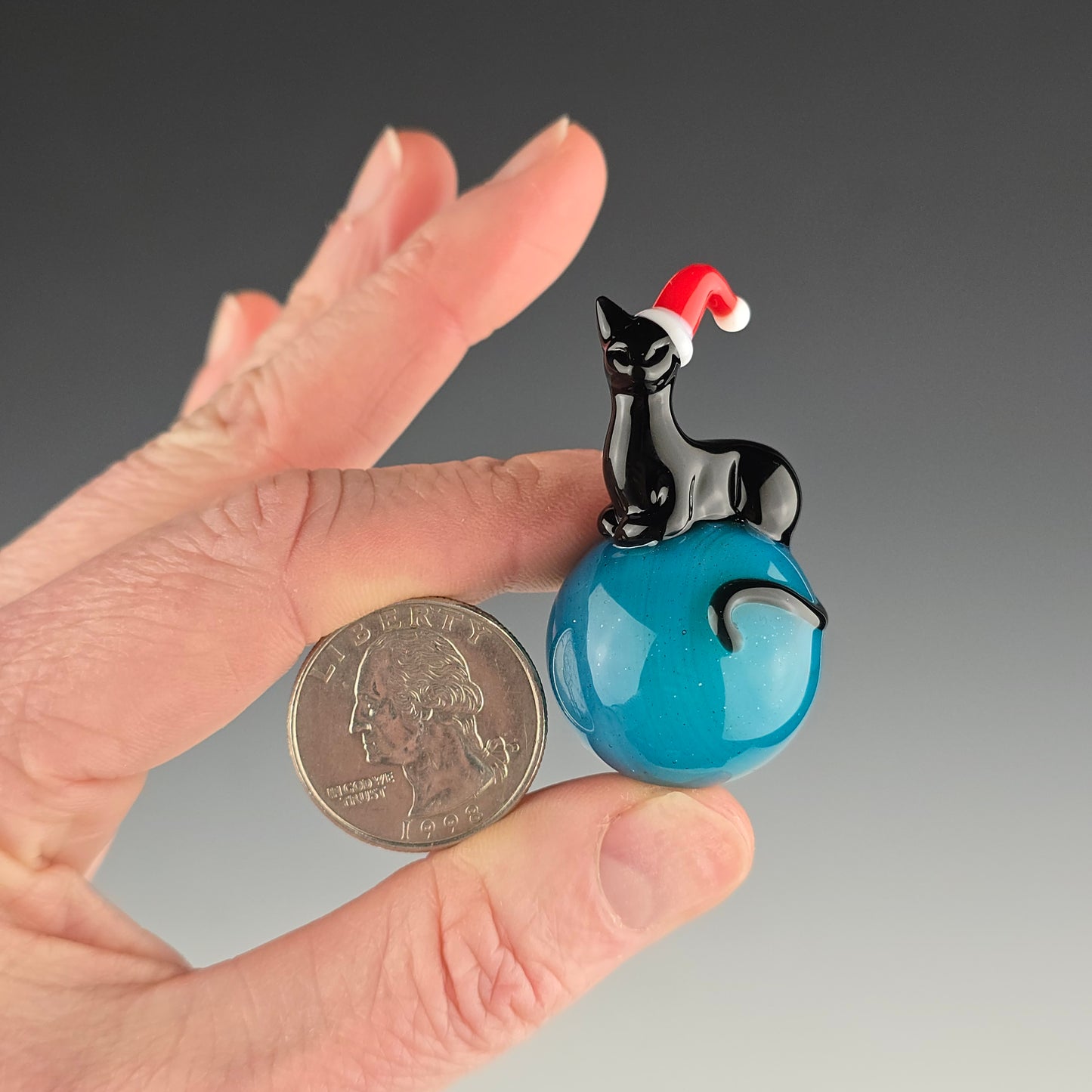 Santa Hat Onxy Loaf on Meta Dust 25.5mm