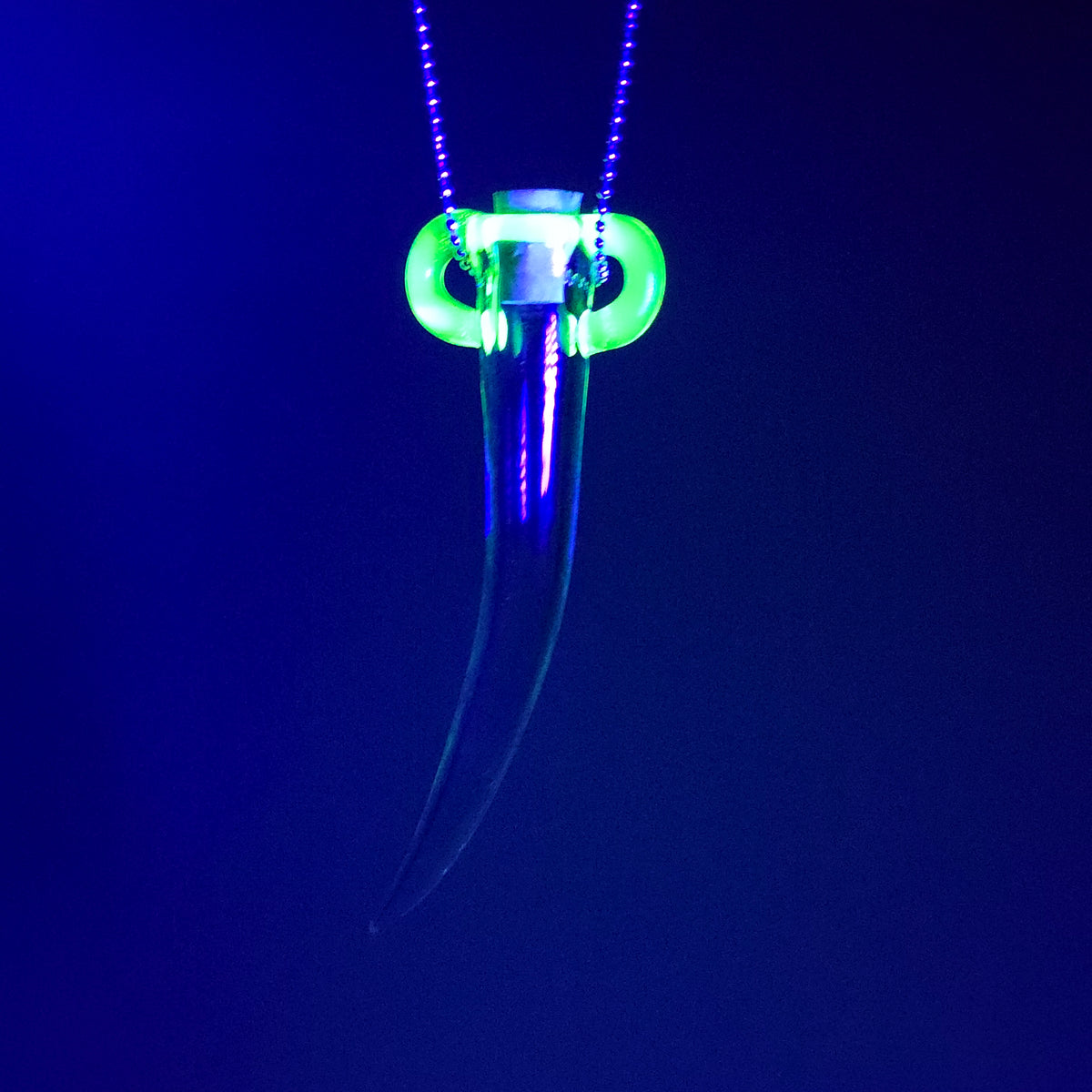 Hanging Whisker Keeper UV ion 3.25"