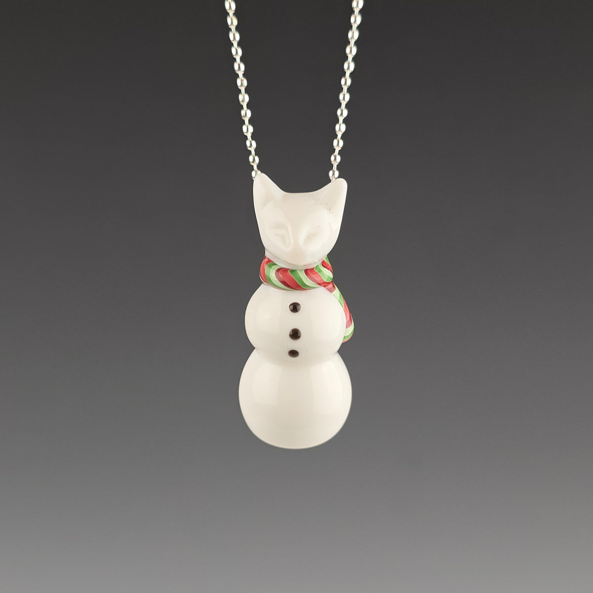 Snowman Kitty pendant (with face detail)