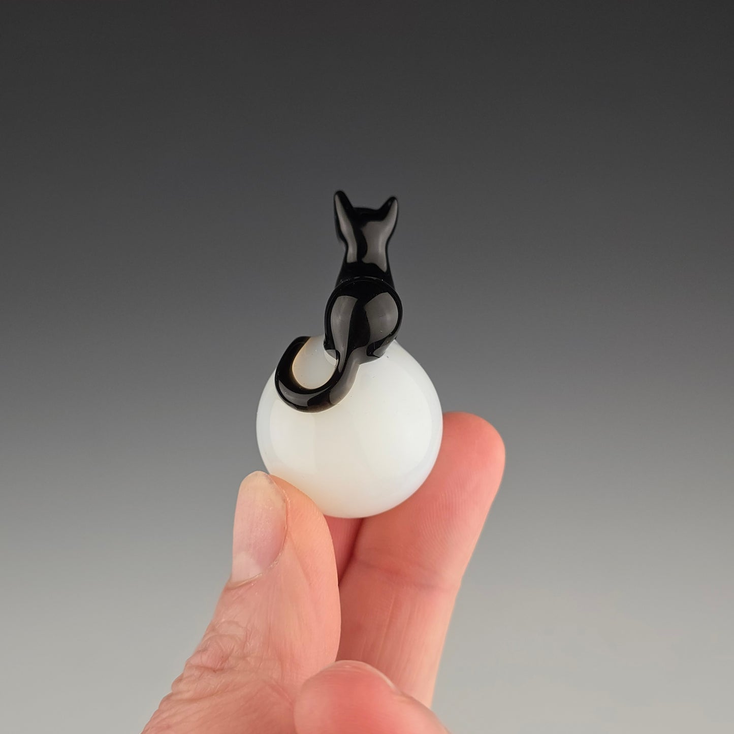 Tuxedo Ghost 25mm