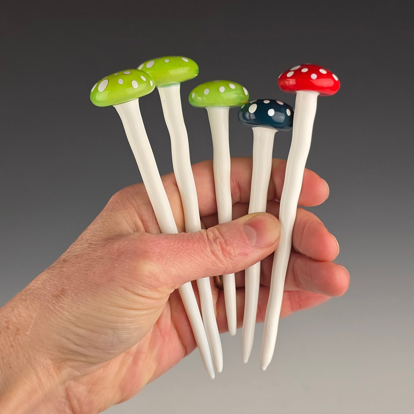 Plant Flare Mushroom: Slyme, Peacock & Red