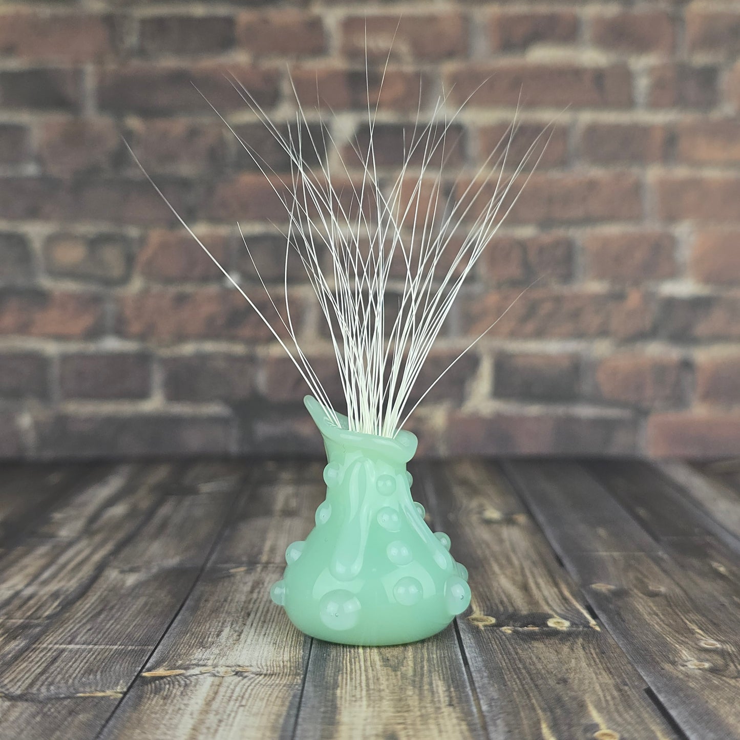 Decorative UV Jade Whisker Vase