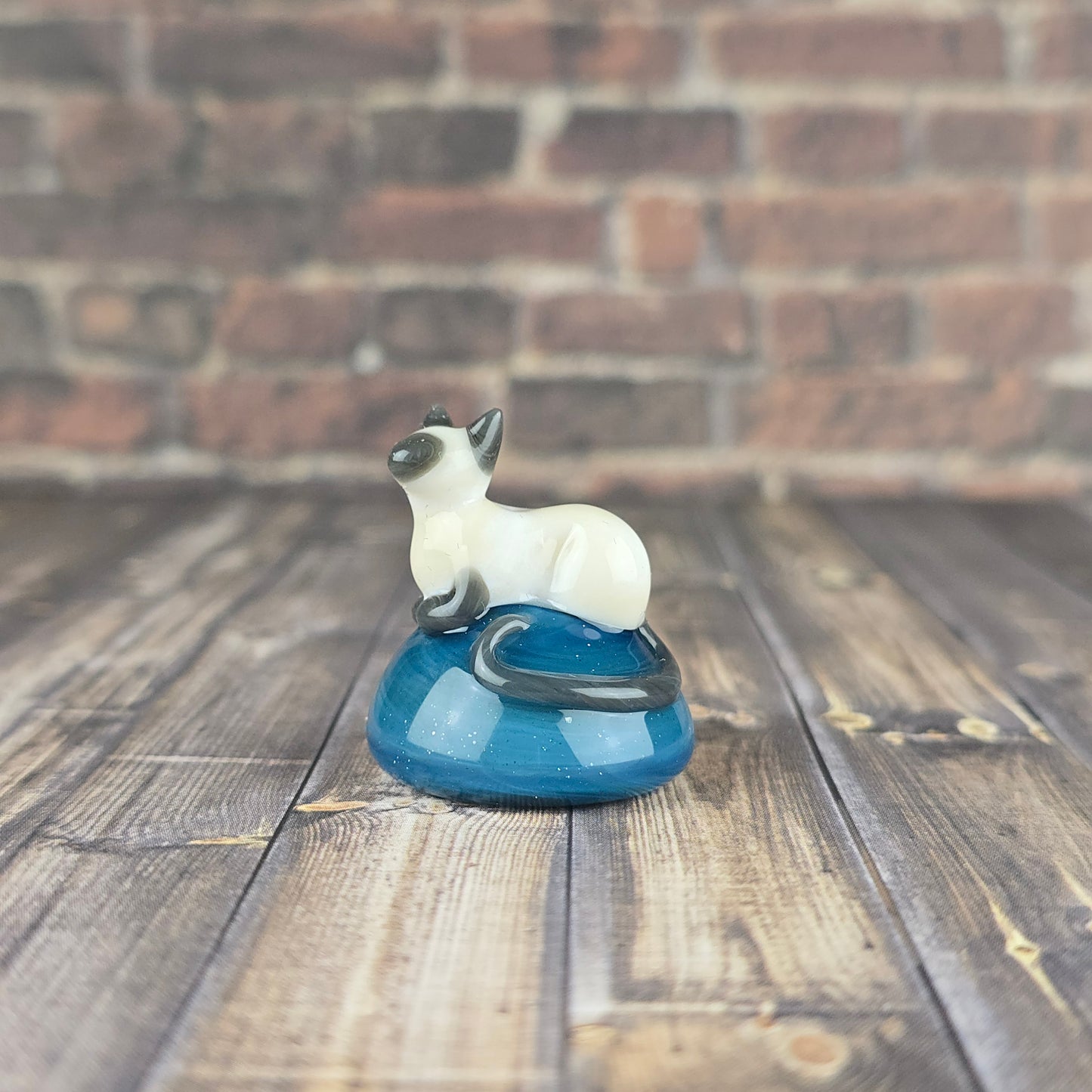 Blue Point Siamese Statuette