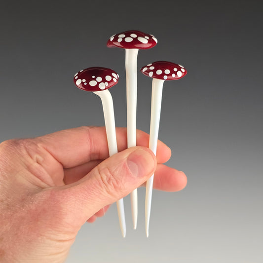 Plant Flare Mushroom: Flat top Red