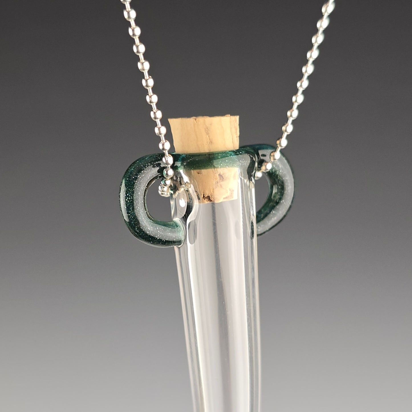 Hanging Whisker Keeper: Sapphire 3.25"