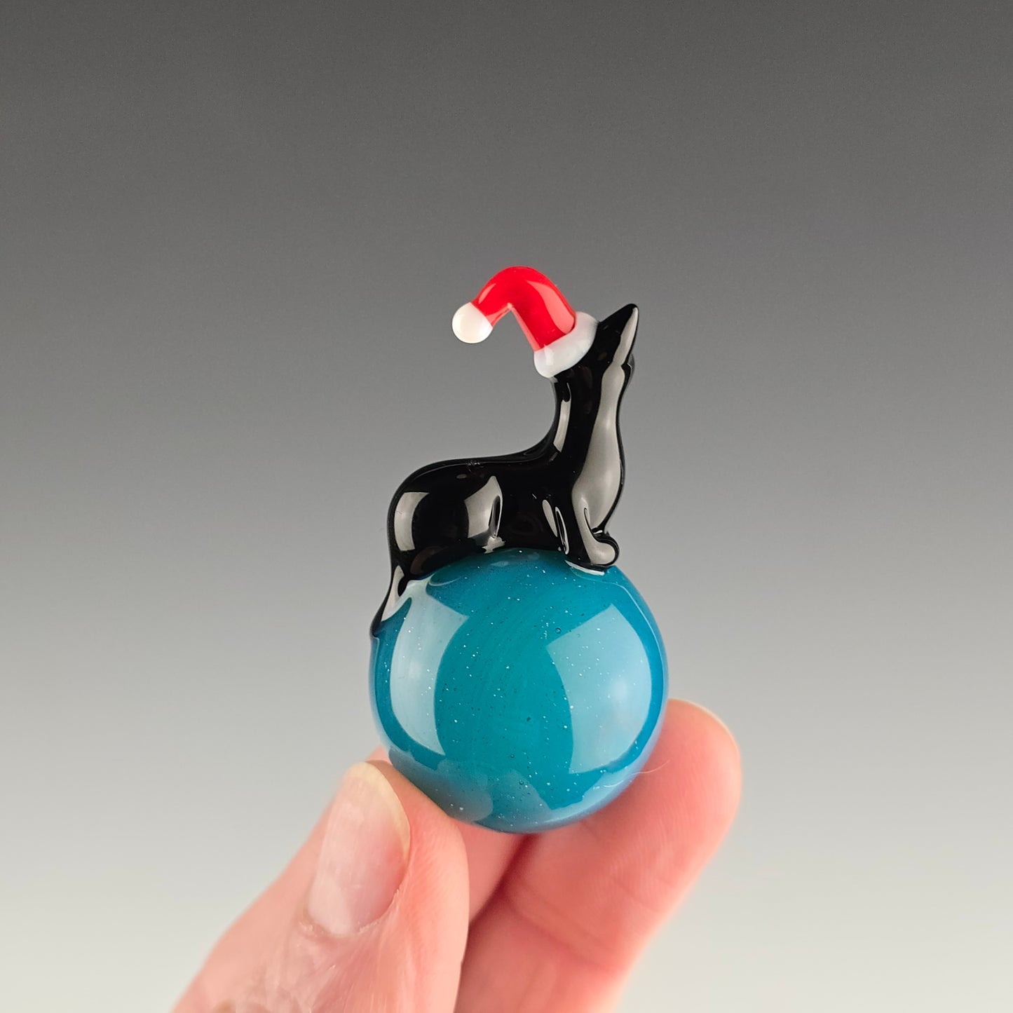 Santa Hat Onxy Loaf on Meta Dust 25.5mm