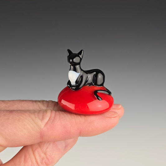 Tuxedo Statuette