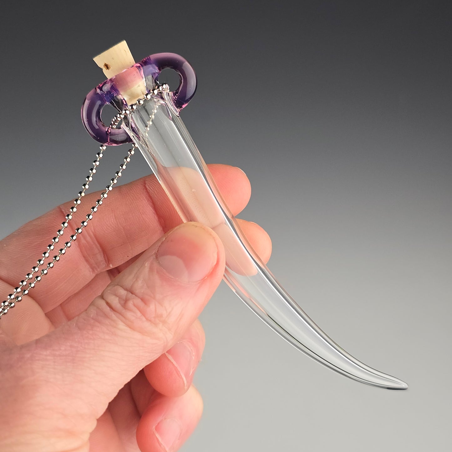 Hanging Whisker Keeper: Royal Jelly 3.75"