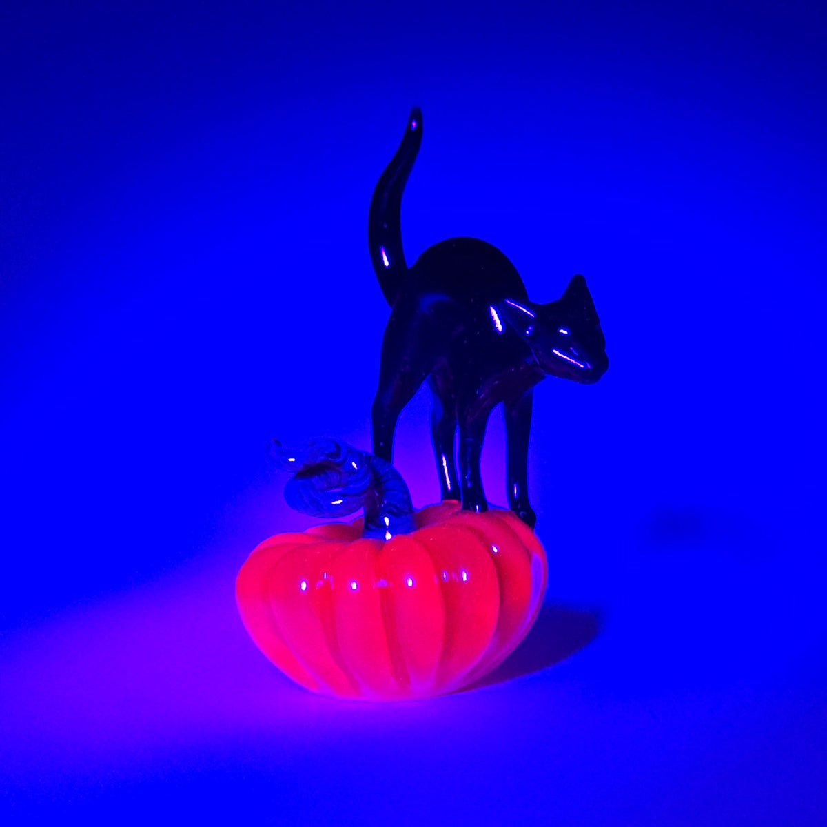 UV Lava Pumpkin with Halloween Cat Sculpture