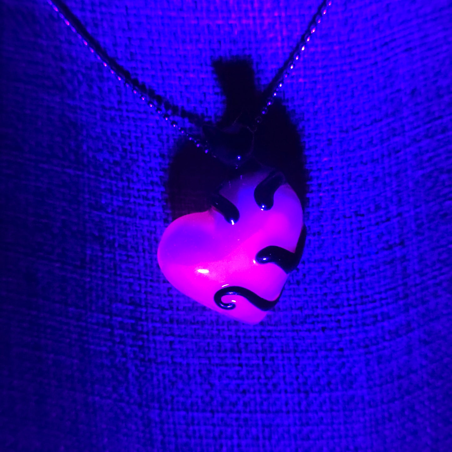 Galaxy Clingy Kitty on UV Slyme Heart