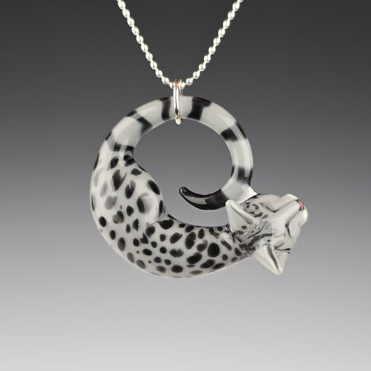 Silver Egyptian Mau: large