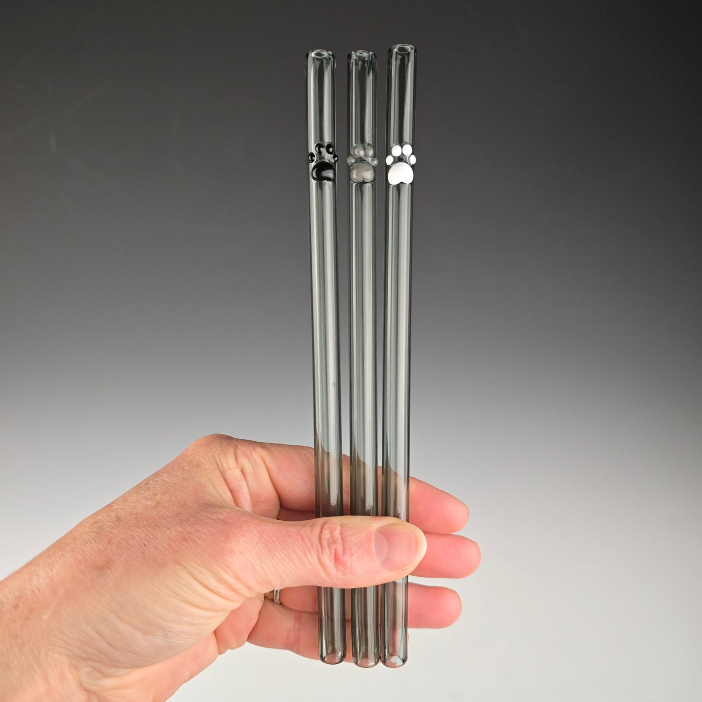 1 Paw Straw: PINT GRAY