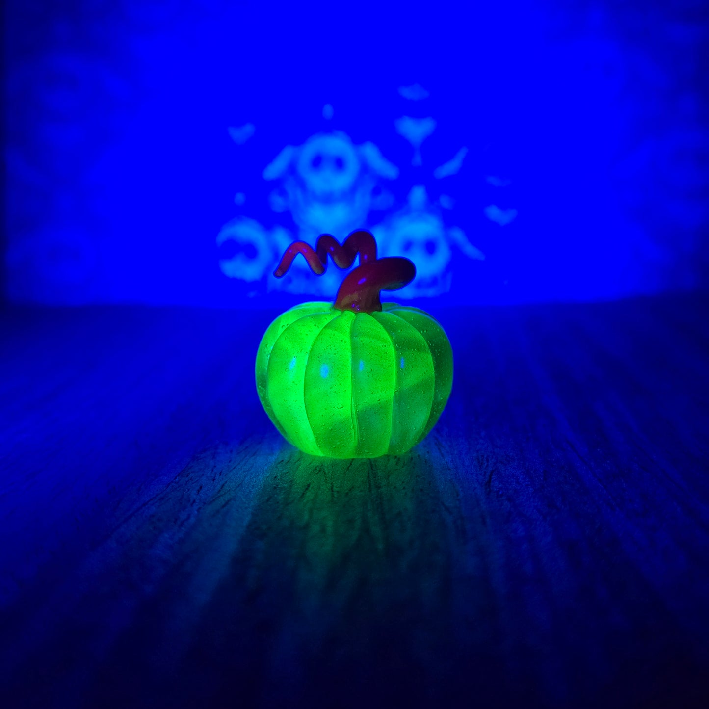 UV Green Stardust with Lava Stem
