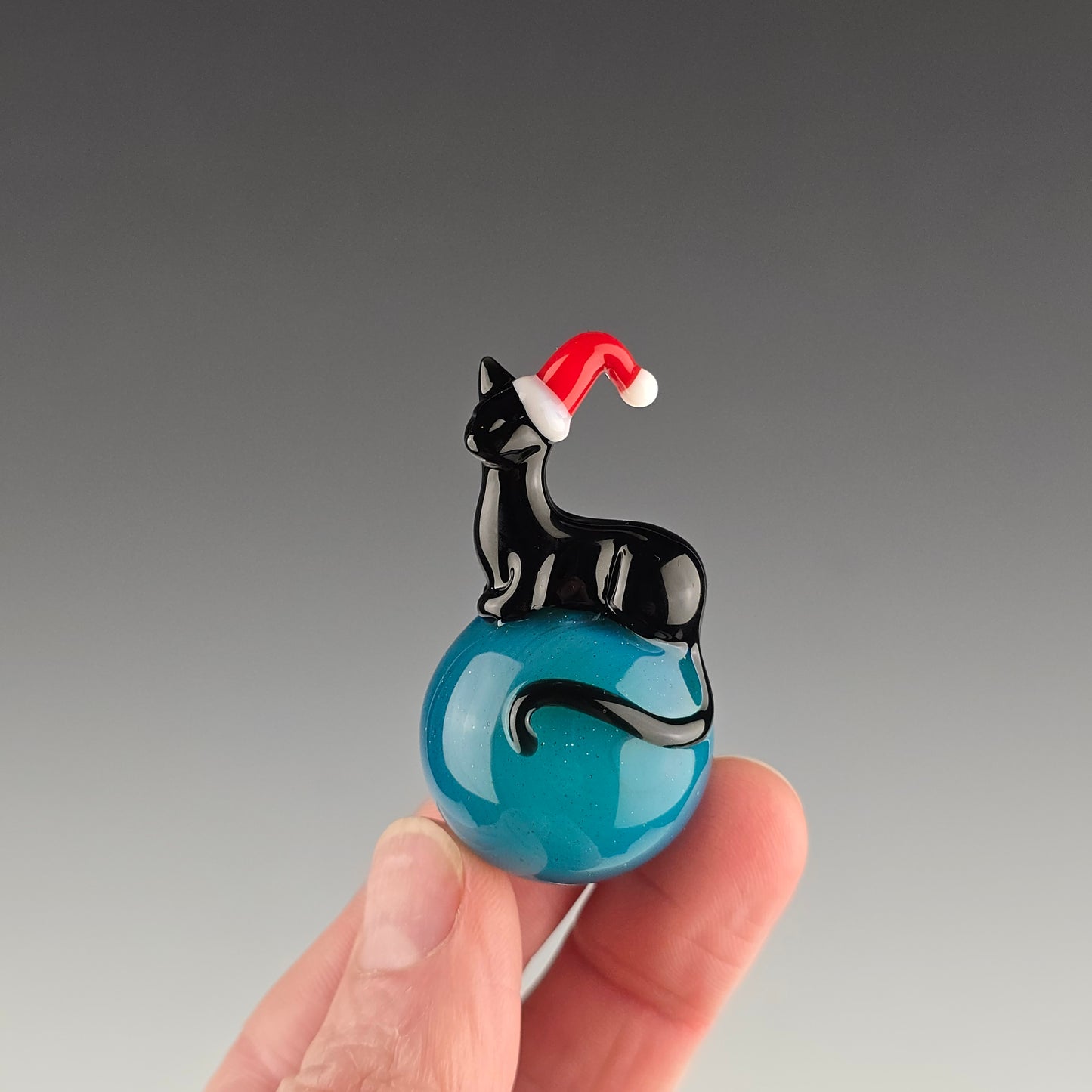 Santa Hat Onxy Loaf on Meta Dust 25.5mm