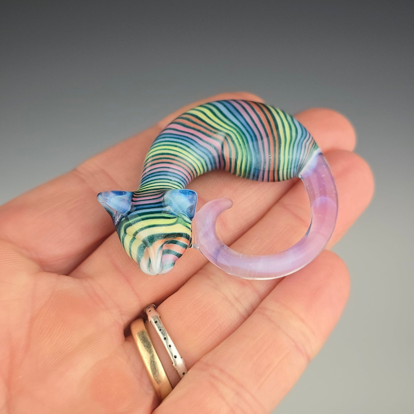 Pastel Rainbow Lucid: regular