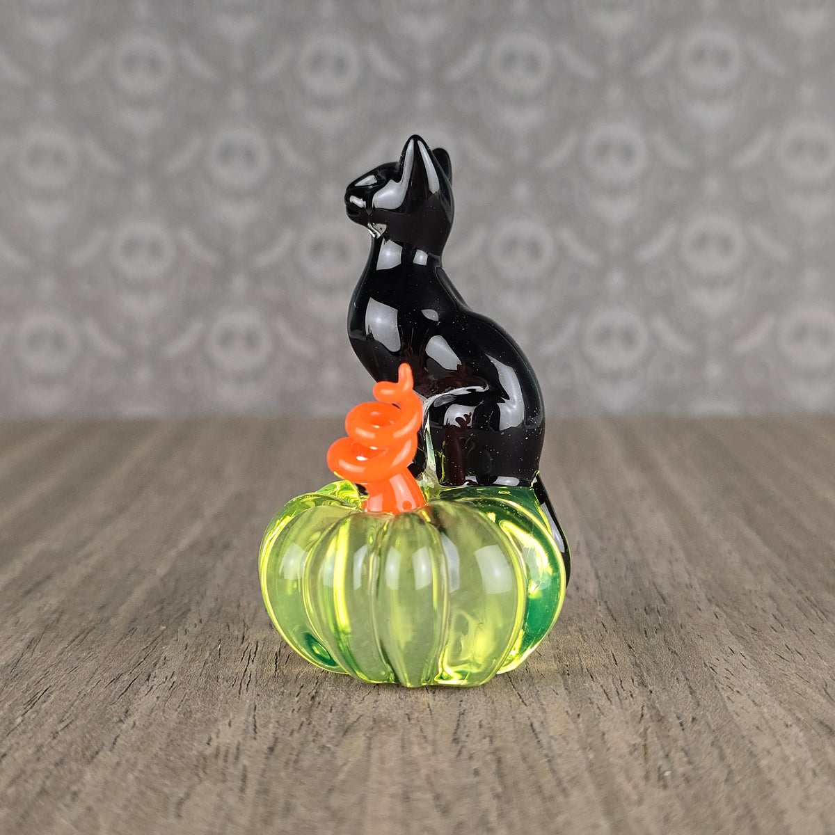 UV ion Pumpkin & Sitting Kitty Sculpture