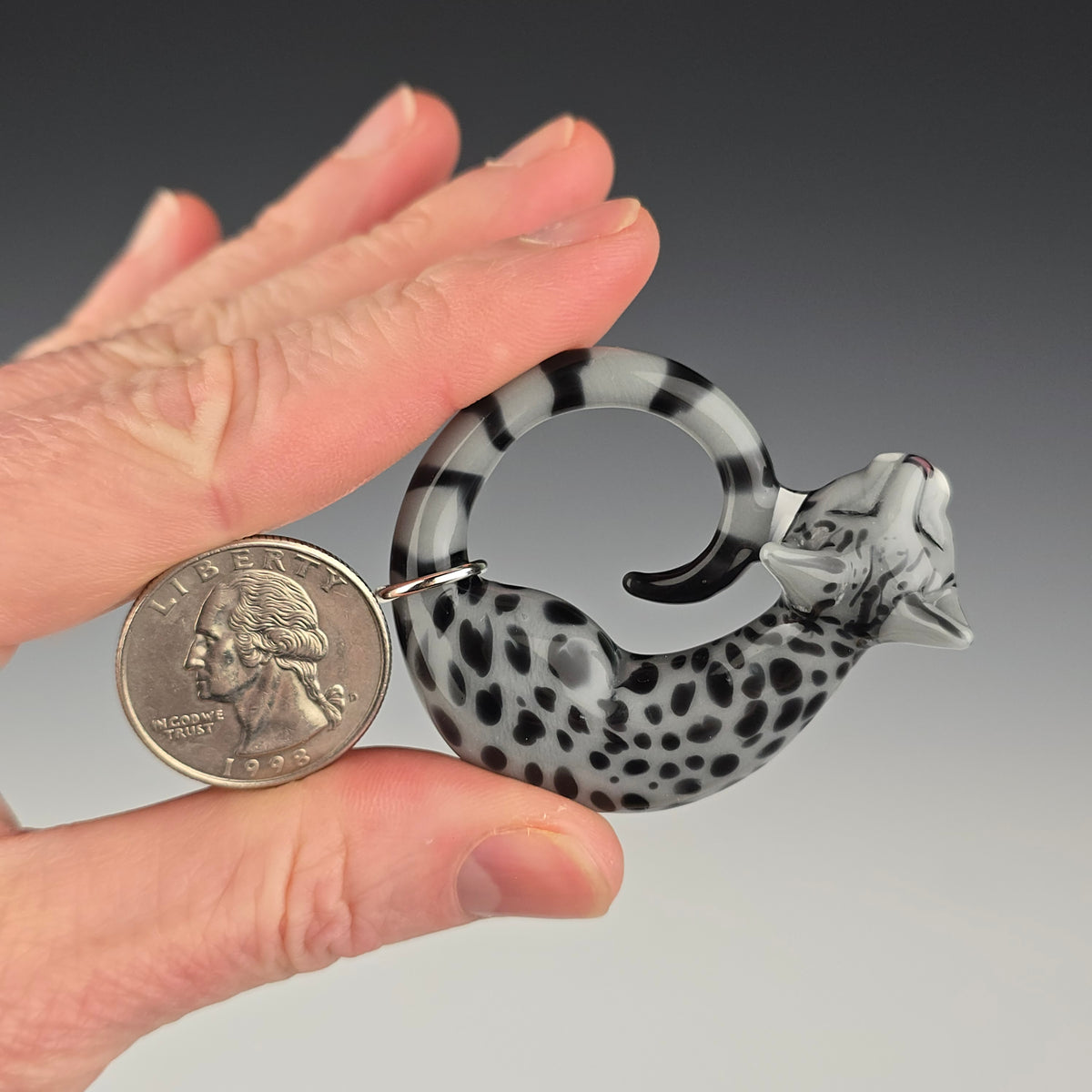 Silver Egyptian Mau: large