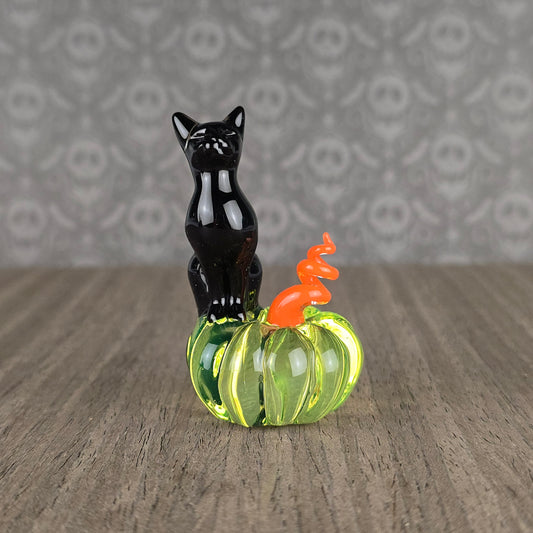 UV ion Pumpkin & Sitting Kitty Sculpture
