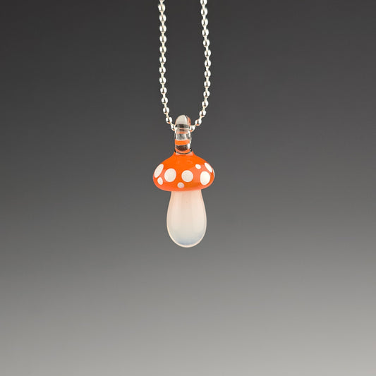 Mushroom: UV Orange & Glowstick