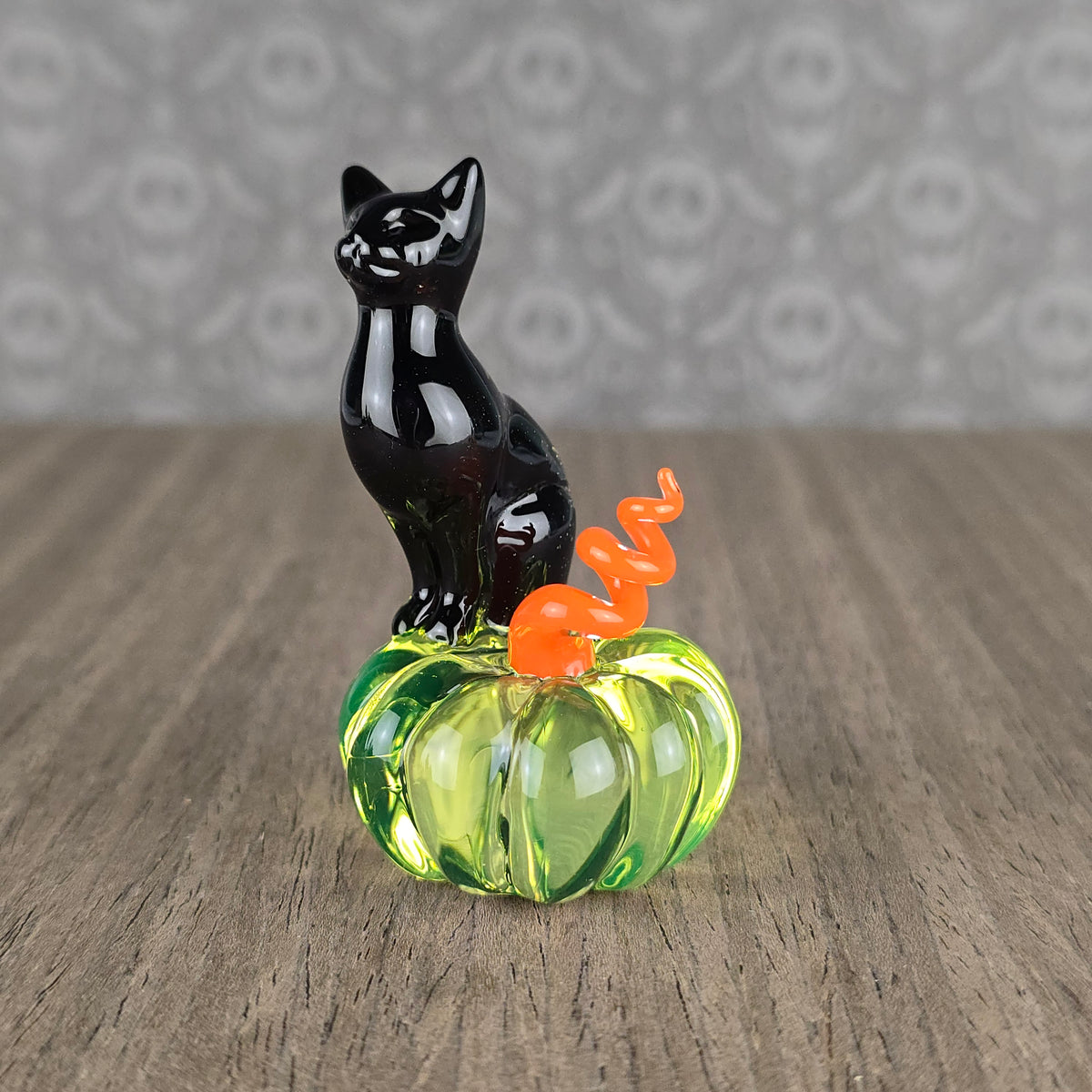 UV ion Pumpkin & Sitting Kitty Sculpture