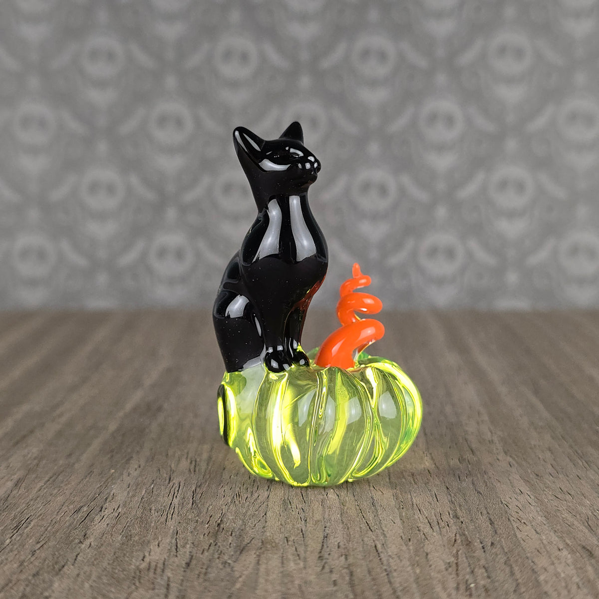 UV ion Pumpkin & Sitting Kitty Sculpture
