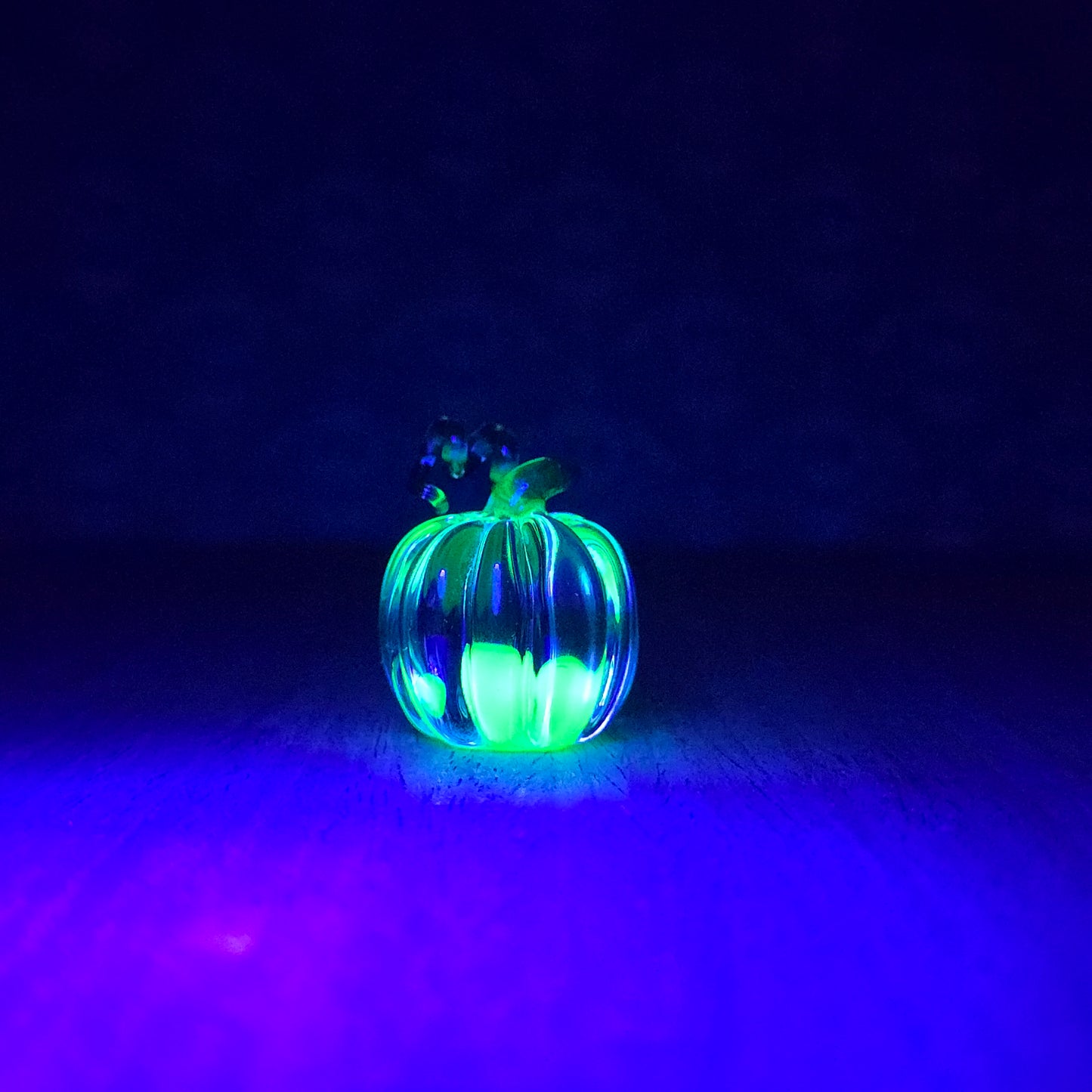 Pumpkin: UV ion inside clear