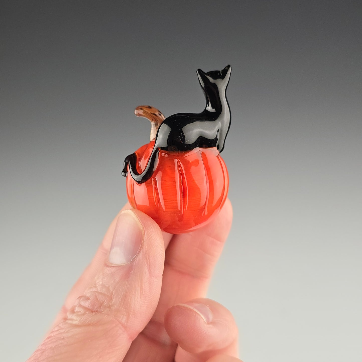 UV Pumpkin Loaf Meowble 26mm