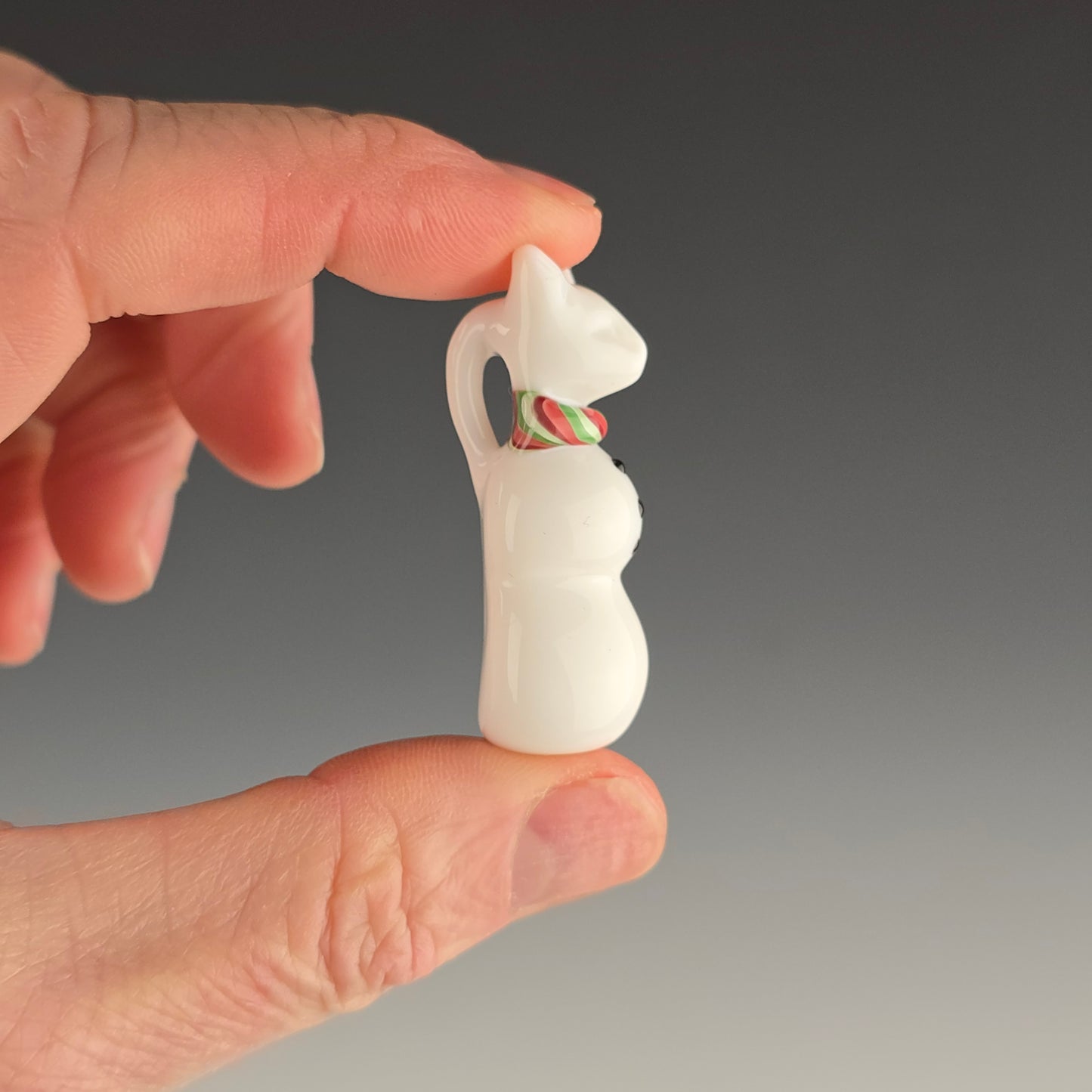 Snowman Kitty pendant (with face detail)