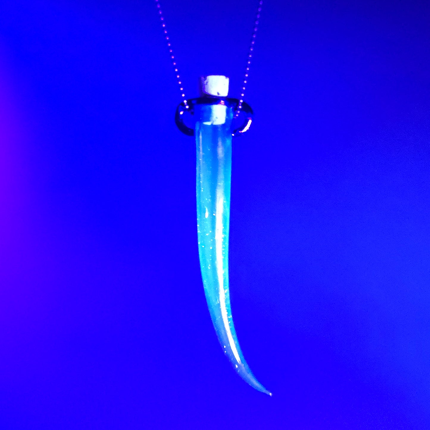 Hanging Whisker Keeper: UV Translucent Blue & Heavy Blue Leprechaun