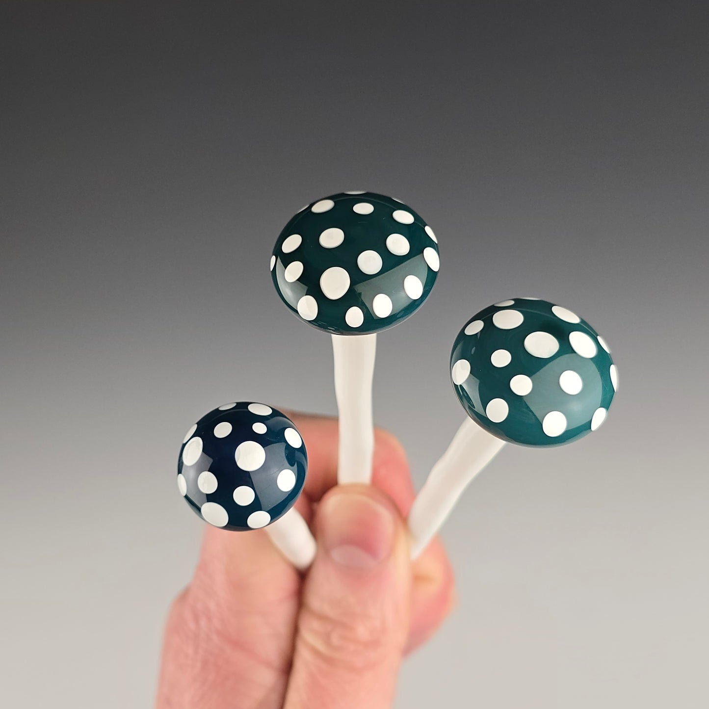 Plant Flare Mushroom: Dark Blues