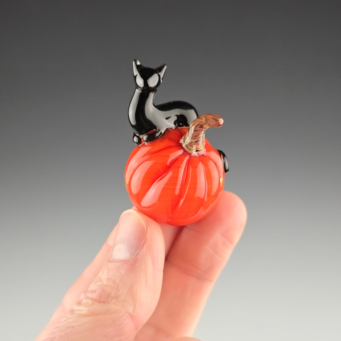 UV Pumpkin Loaf Meowble 26mm