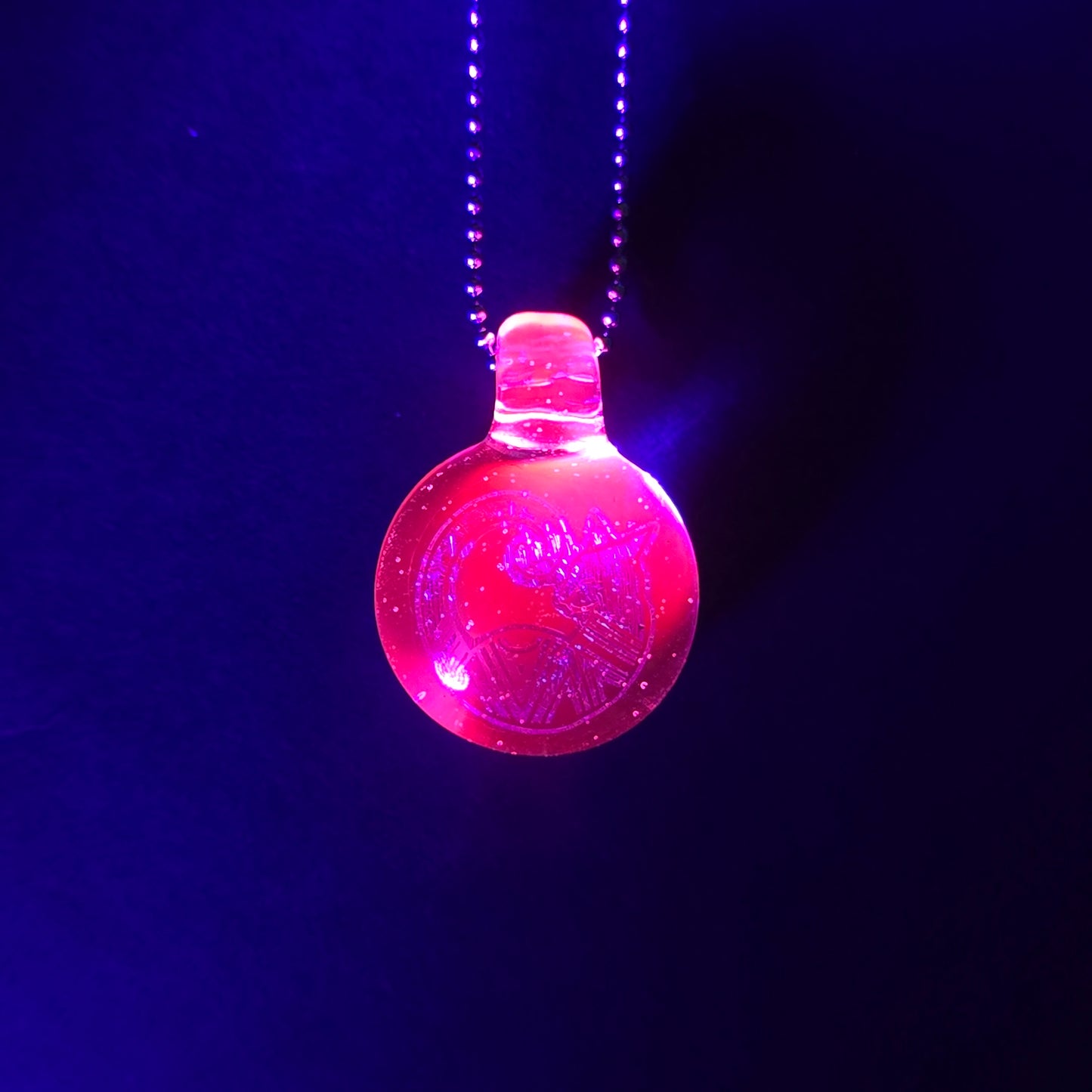 Cool Tones Fade Dichro Aztec Kitty: UV Lucy