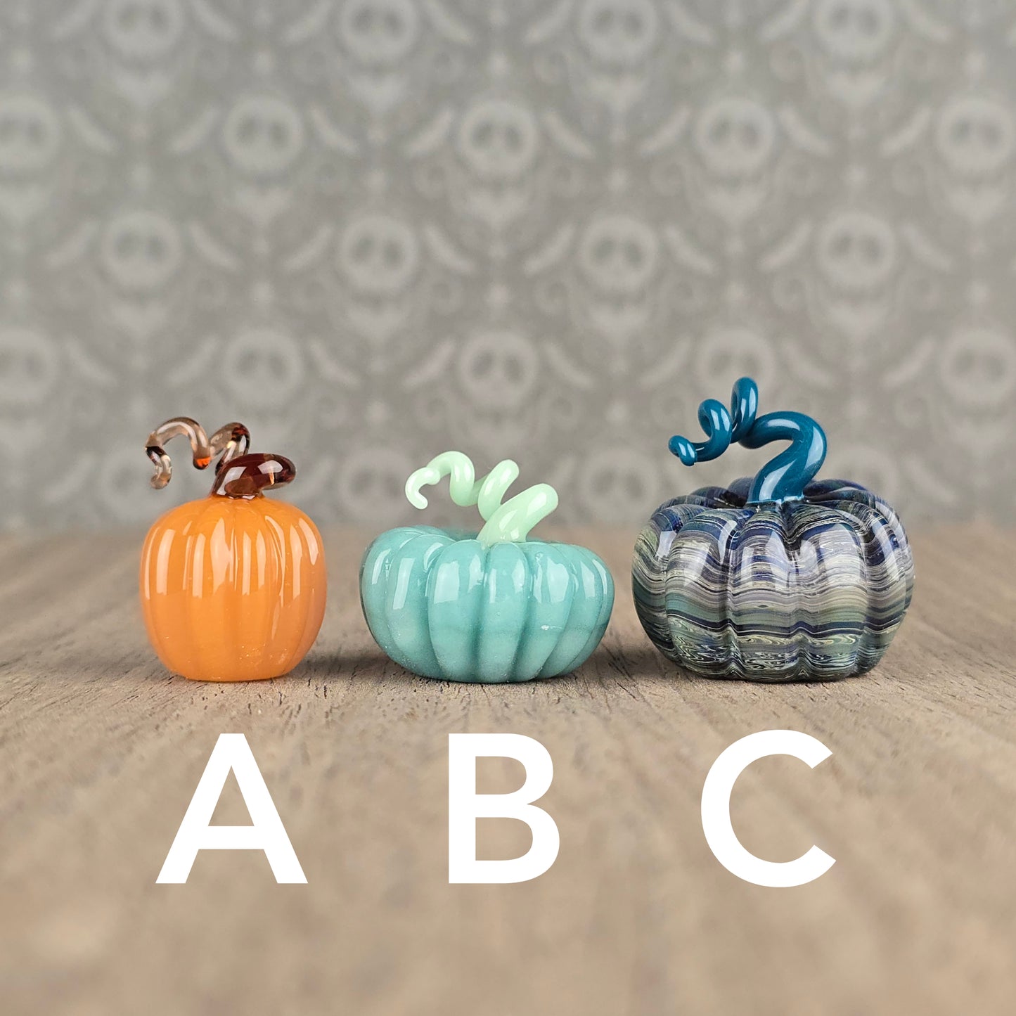 Short Pumpkin: Mix of Colors